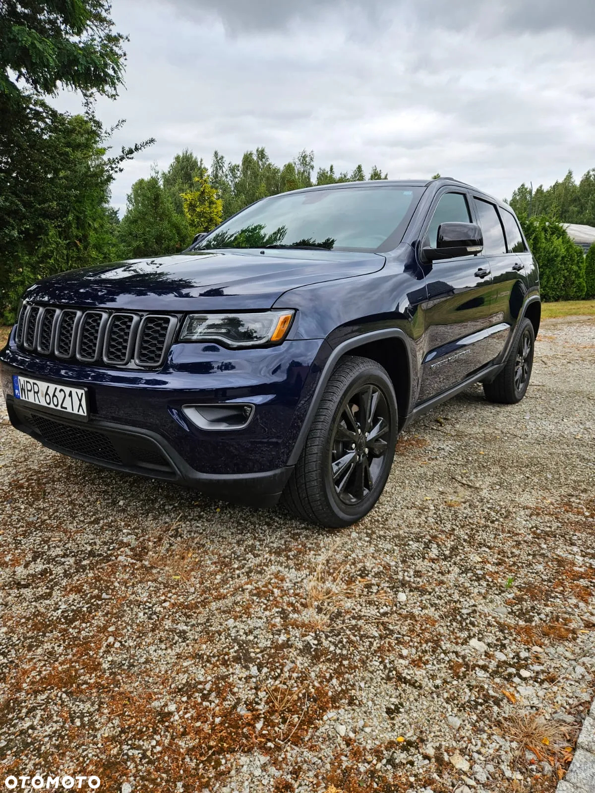 Jeep Grand Cherokee - 25