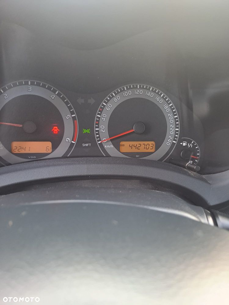 Toyota Auris 2.0 D-4D 2010 - 4