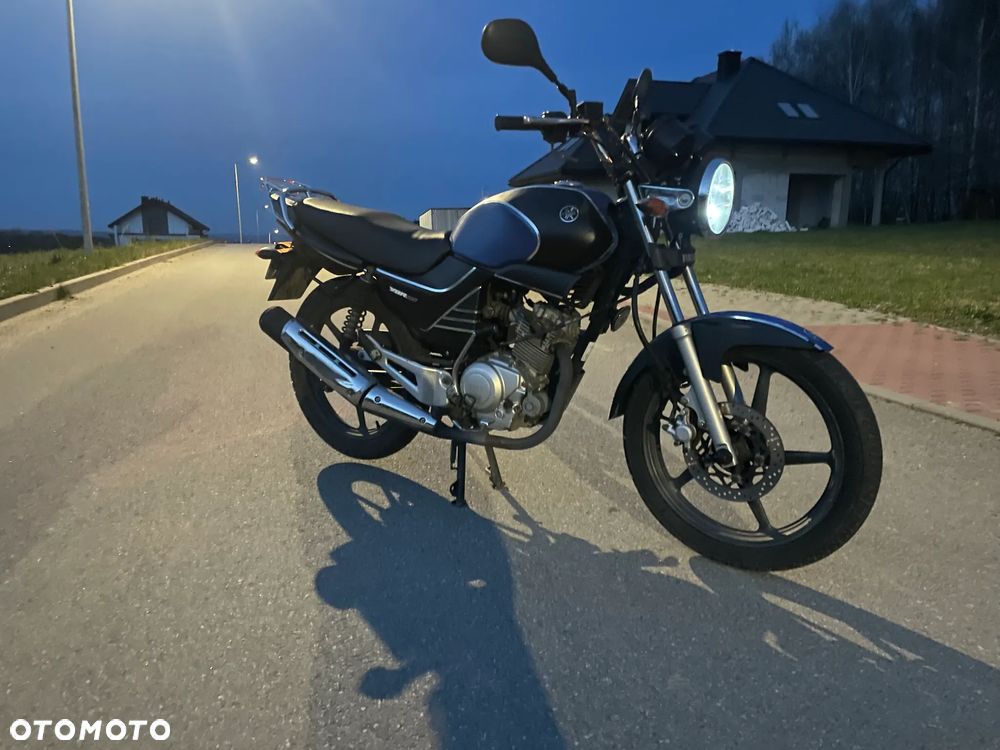 Yamaha YBR - 22