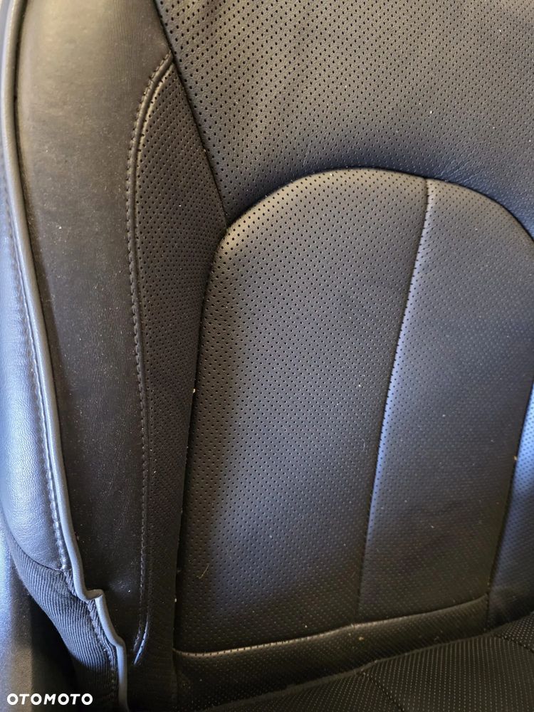 Chrysler Pacifica - 12