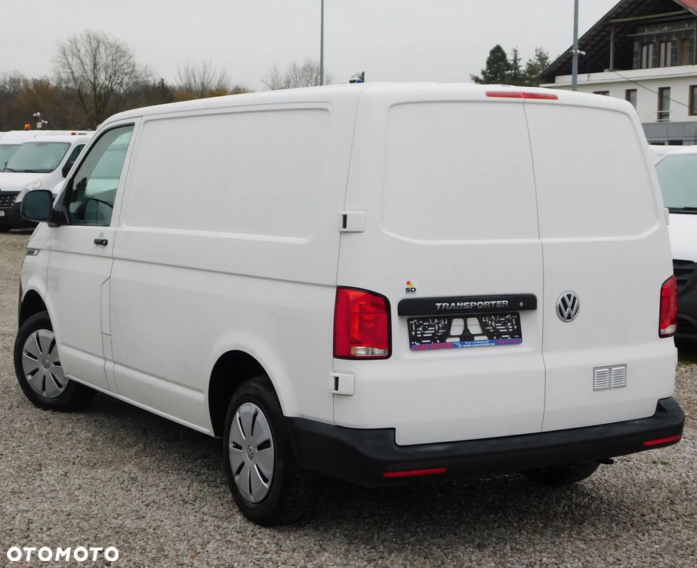 Volkswagen Transporter - 11