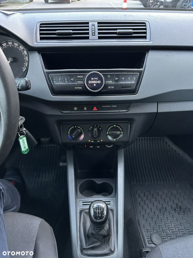 Skoda Fabia - 16