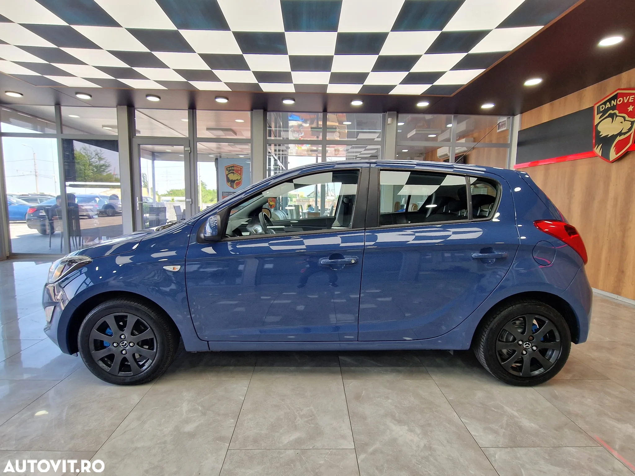 Hyundai i20 1.4 Automatik Style - 4