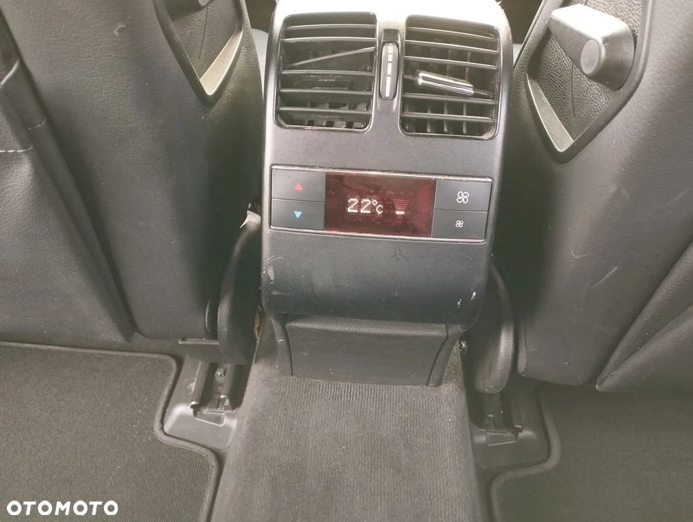 Mercedes-Benz GLK 350 CDI 4Matic (BlueEFFICIENCY) 7G-TRONIC - 11