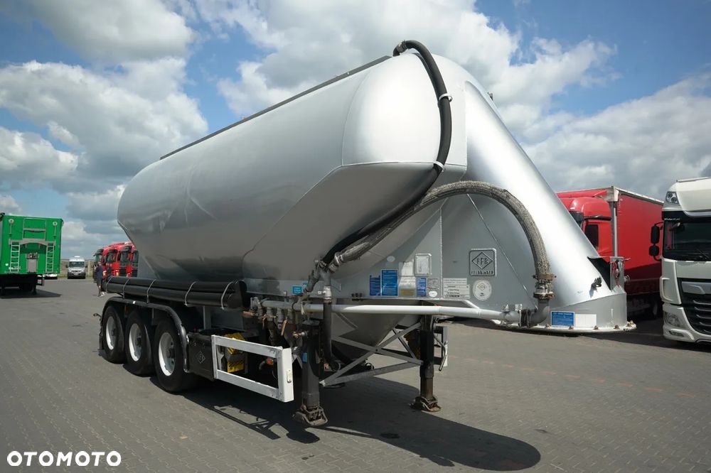 Feldbinder CEMENTONACZEPA / 3 KOMORY / 36 000 L / SILOS / DO MATERIAŁÓW SYPKICH  / ALUFELGI - 7