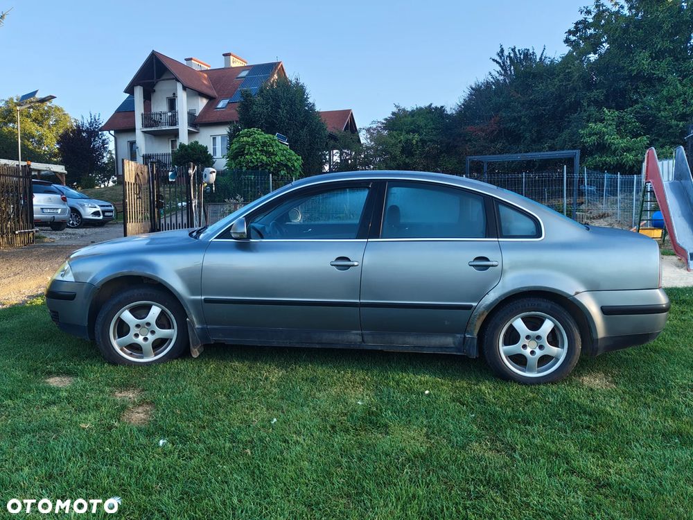 Volkswagen Passat 1.9 TDI Basis Tiptr - 7