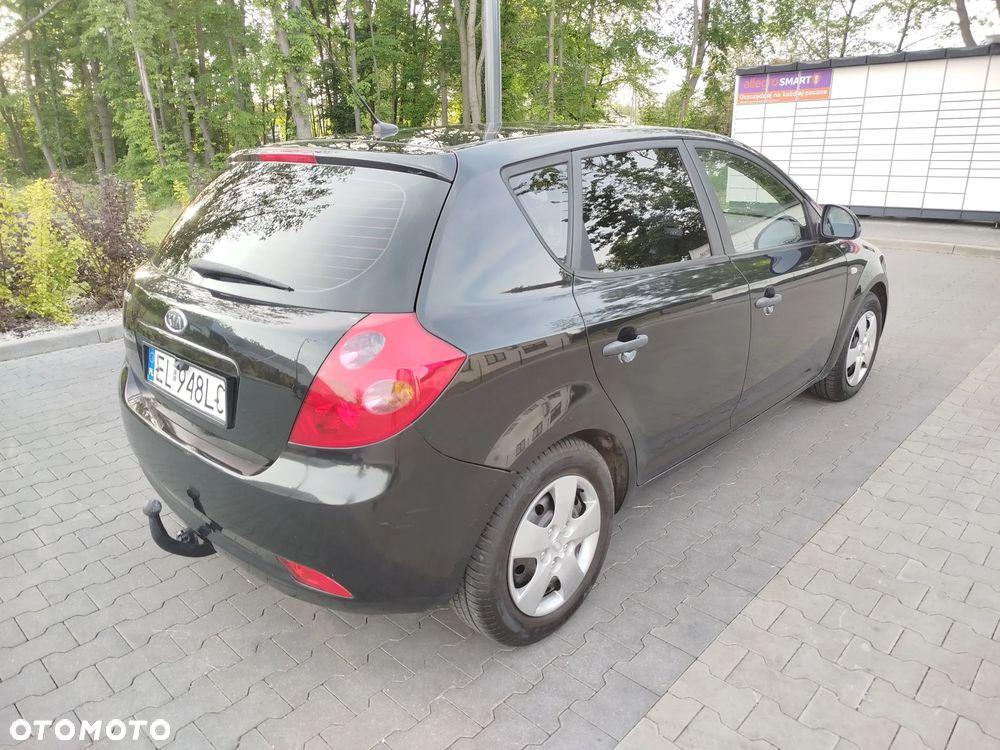 Kia Ceed 1.6 CRDi EX - 5