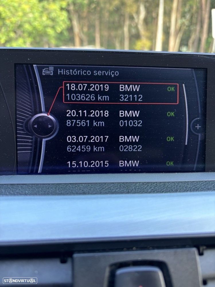 BMW 318 d Pack M - 26