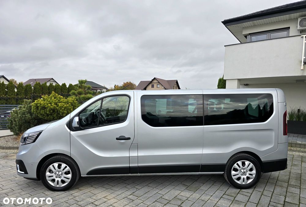 Renault Trafic 2024 photo 2