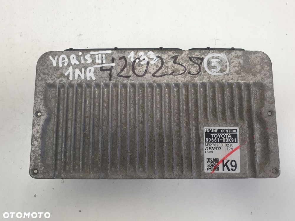 Toyota Yaris III 1.33 VVTI STEROWNIK SILNIKA - 1