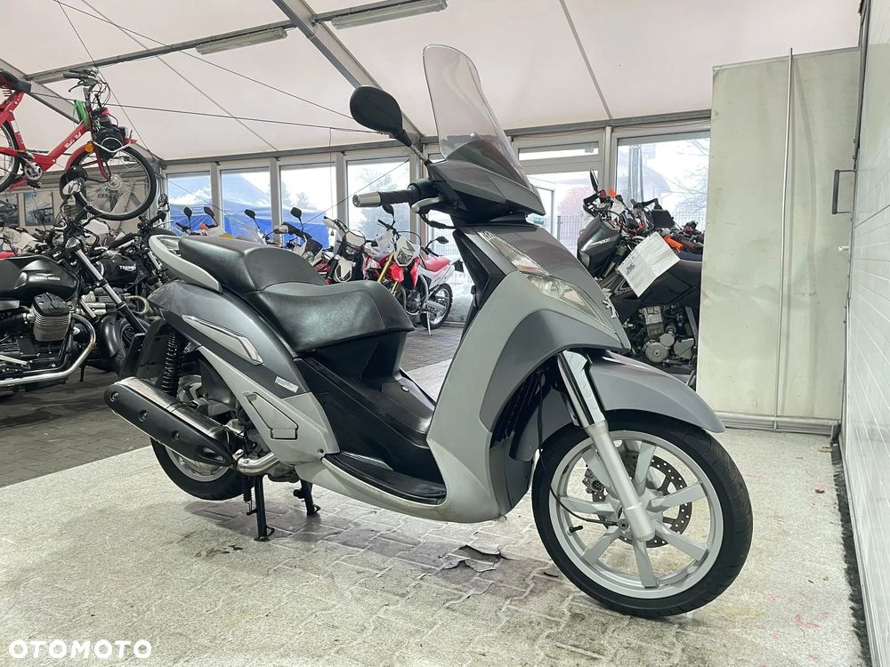 Peugeot Geopolis - 16