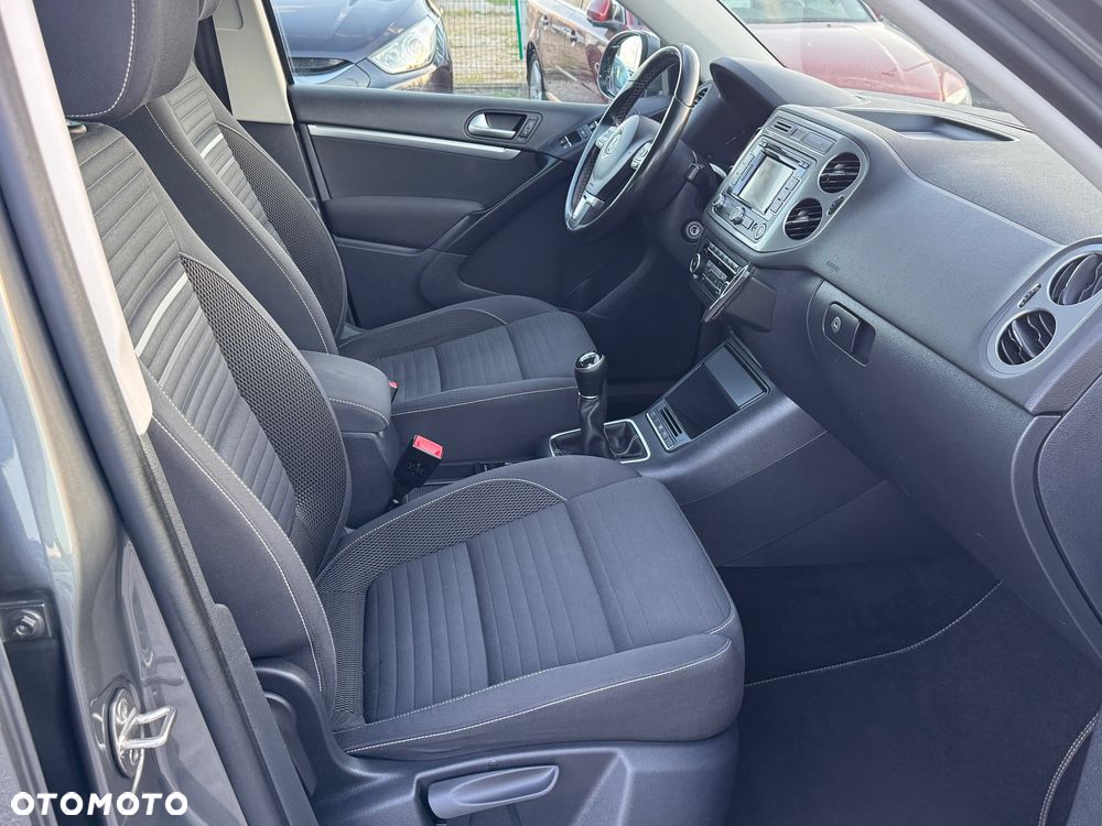 Volkswagen Tiguan 2.0 TDI DPF BlueMotion Technology Cup Sport & Style - 26