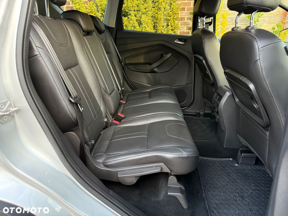 Ford Kuga 2.0 TDCi 2x4 Titanium - 23