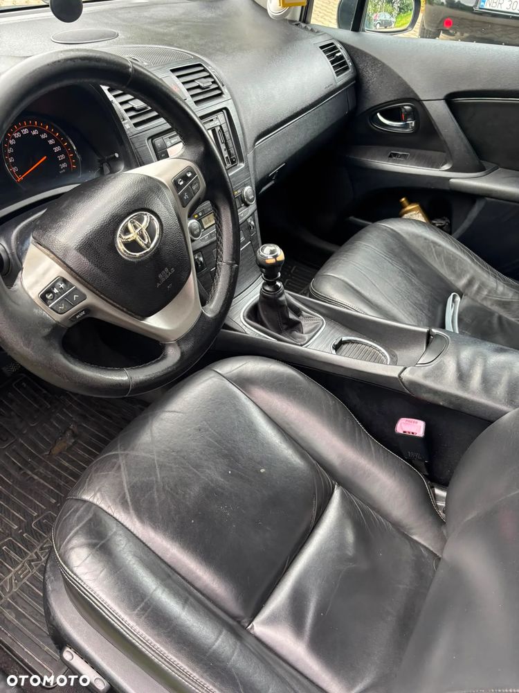 Toyota Avensis 2.0 D-4D 2010 - 6
