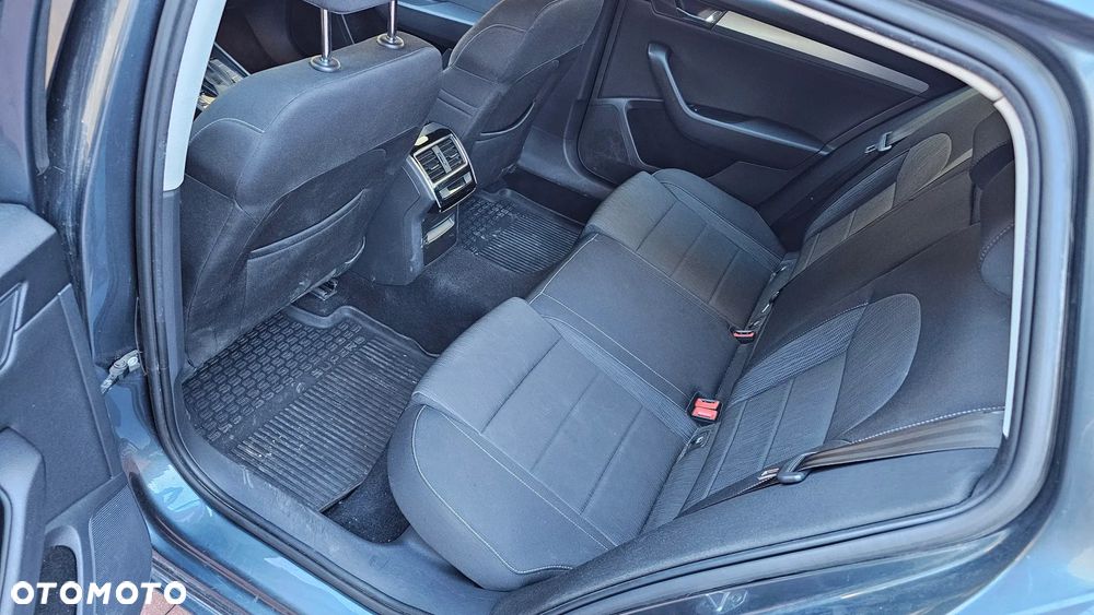 Skoda Superb 2.0 TDI Ambition DSG - 29