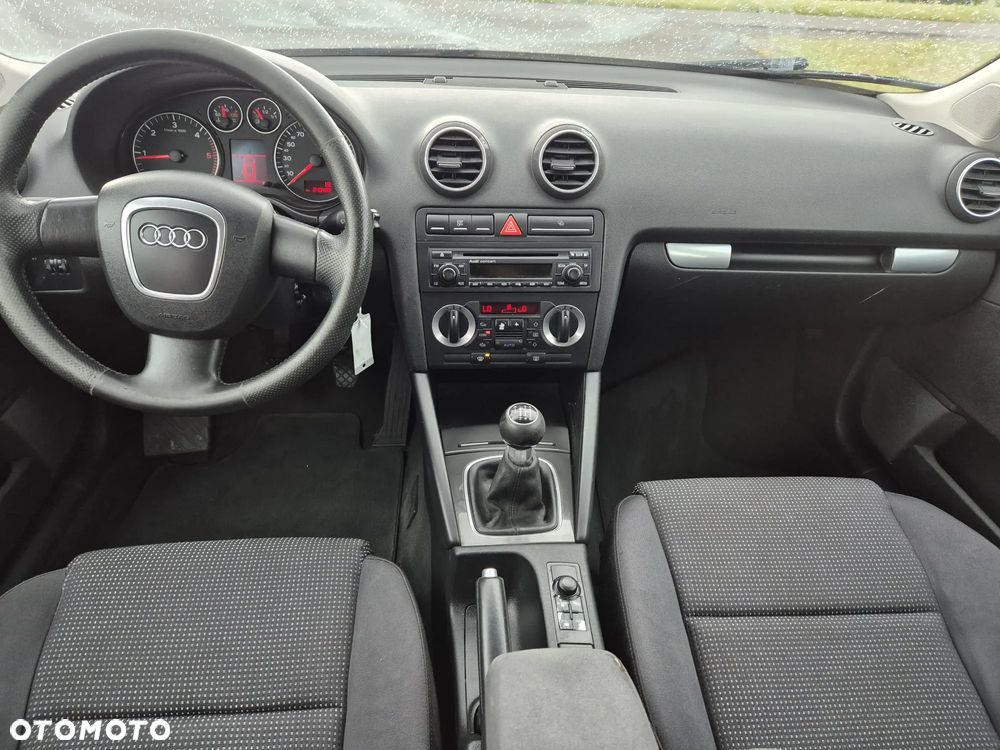 Audi A3 Sportback - 12