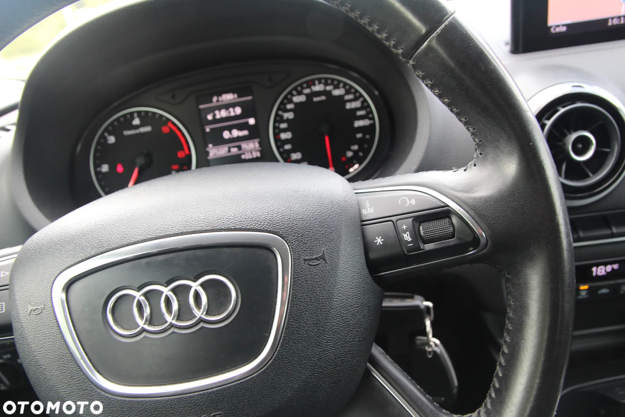 Audi A3 1.6 TDI Attraction - 29