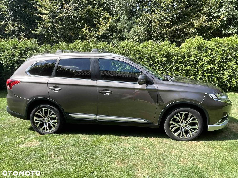 Mitsubishi Outlander 2.0 Instyle Navi 4WD CVT - 5