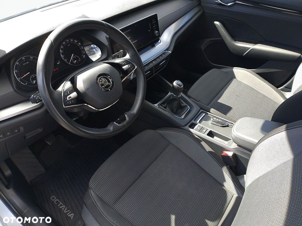 Skoda Octavia 1.5 TSI ACT Ambition - 11