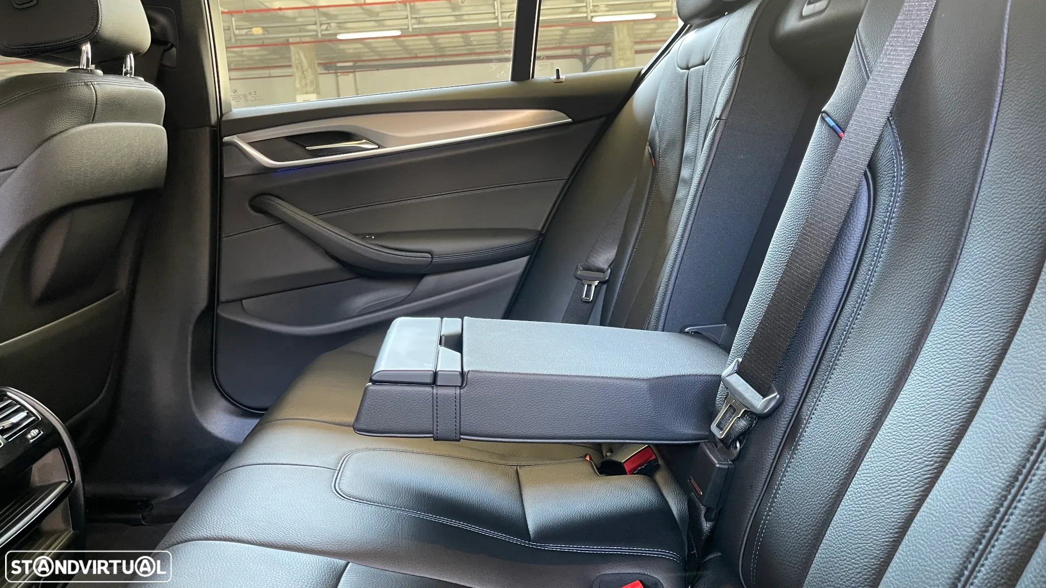 BMW 520 d Pack M - 37
