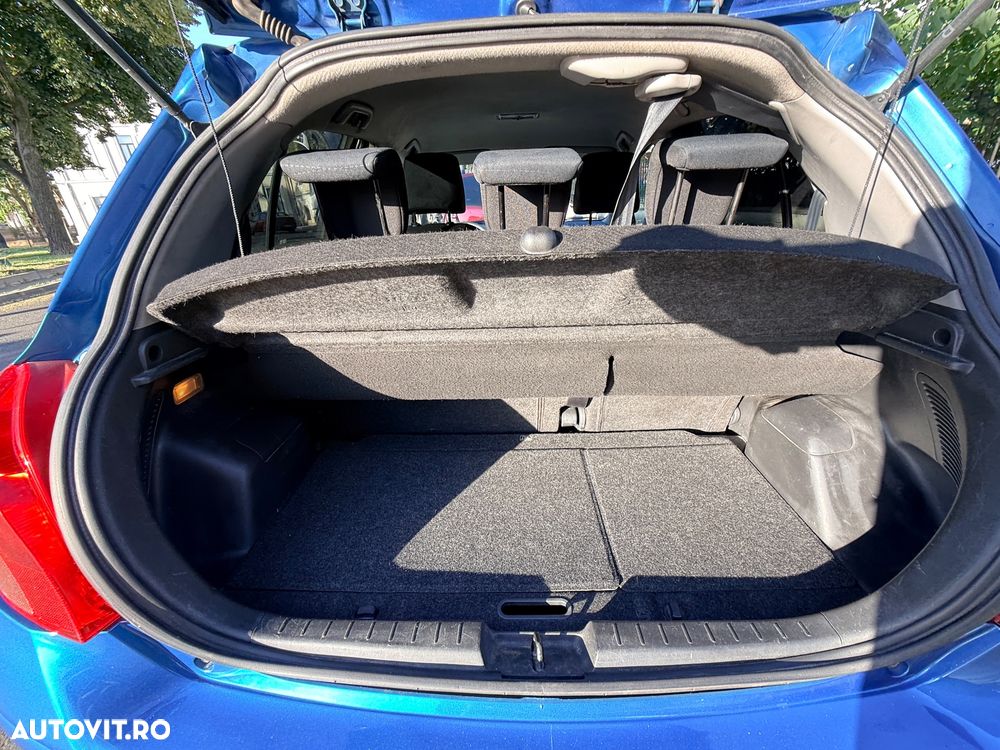 Toyota Yaris 1.4 D-4D Sol - 7