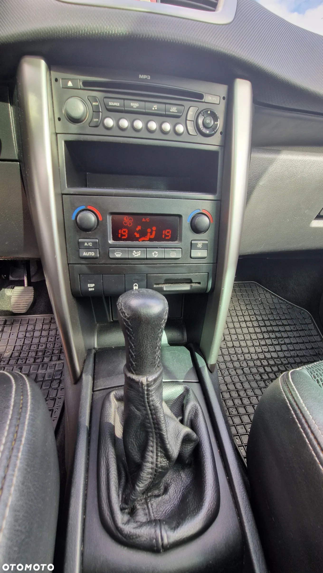 Peugeot 207 Outdoor 1.6 - 15