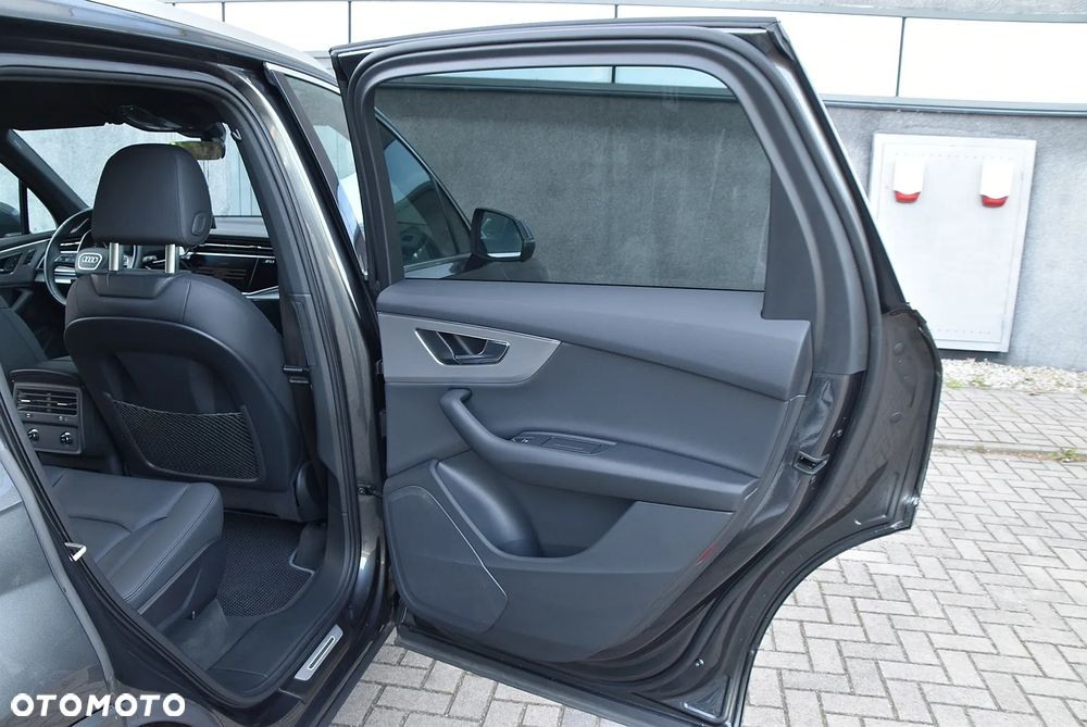 Audi Q7 50 TDI quattro tiptronic S line - 26