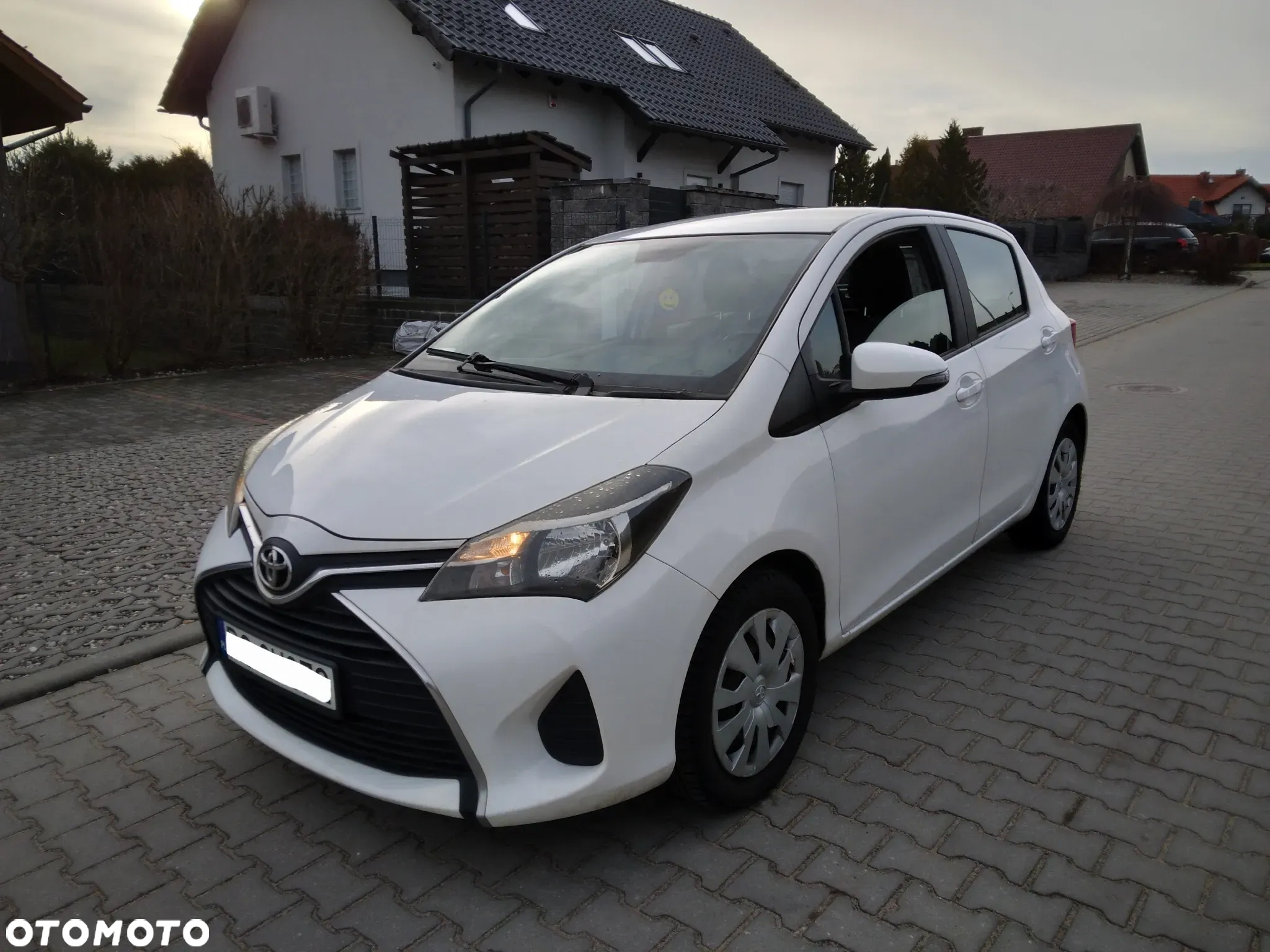 Toyota Yaris 1.0 Active - 2