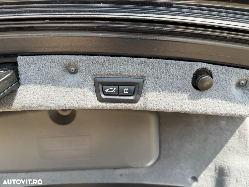 BMW Seria 7 730d xDrive - 23