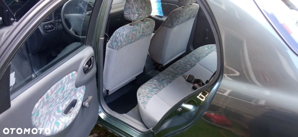 Daewoo Lanos 1.6 SX - 13