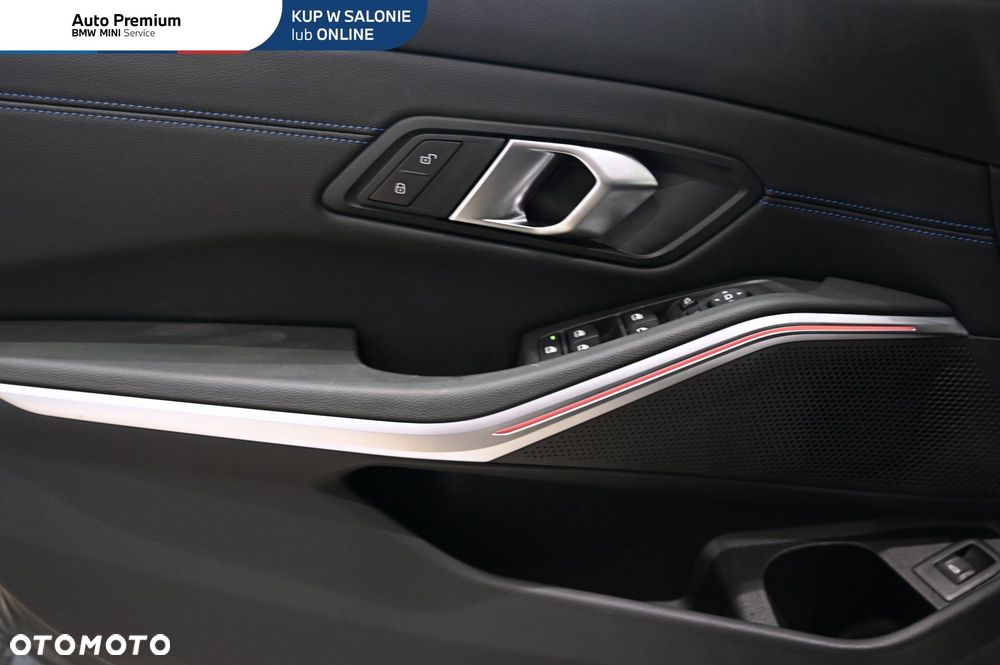 BMW Seria 3 320i M Sport - 14