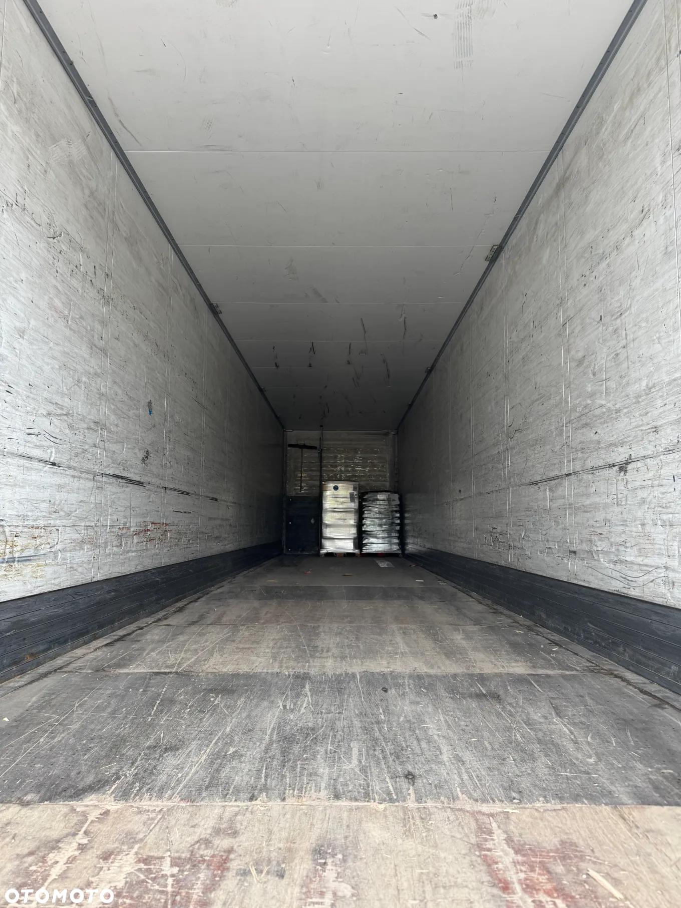 Schmitz Cargobull SKO24 - 11