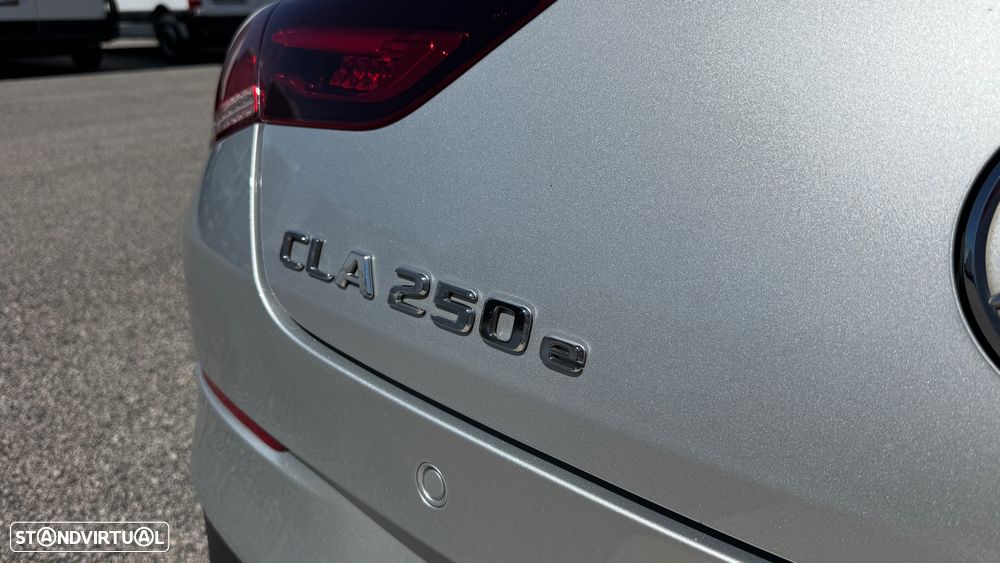 Mercedes-Benz CLA 250 e Shooting Brake Style Plus - 25