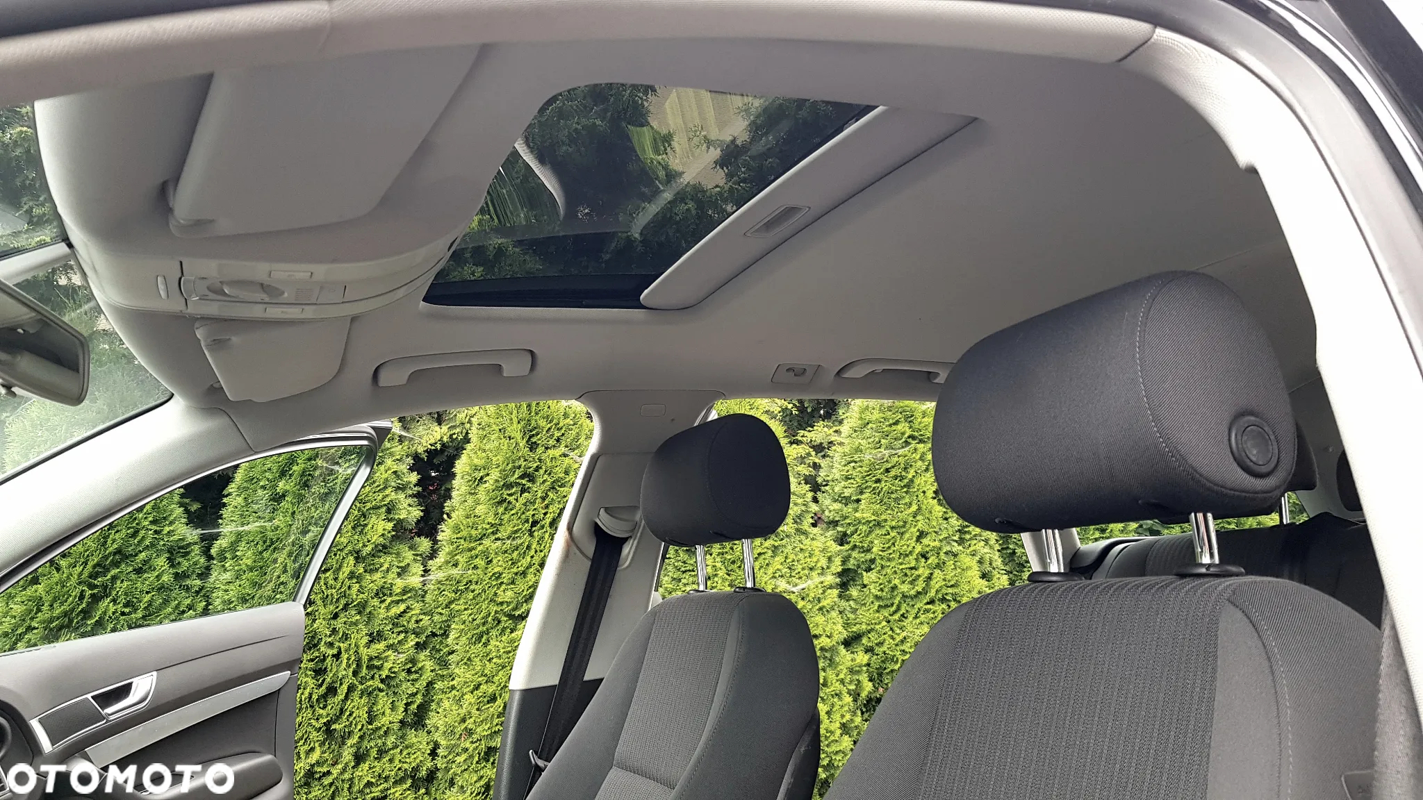 Audi A6 Avant 2.4 - 6