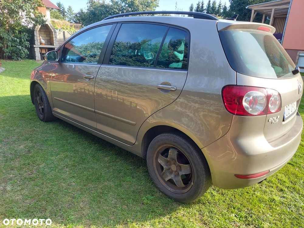 Volkswagen Golf Plus - 16