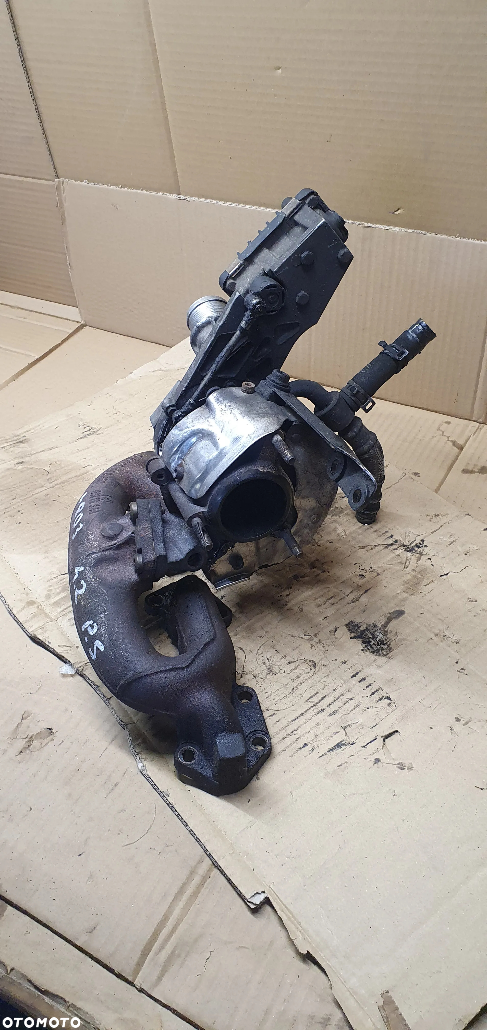 Turbina turbosprężarka prawa turbo nastawnik kolektor Audi A8 D3 4.2 TDI 057145722N - 2