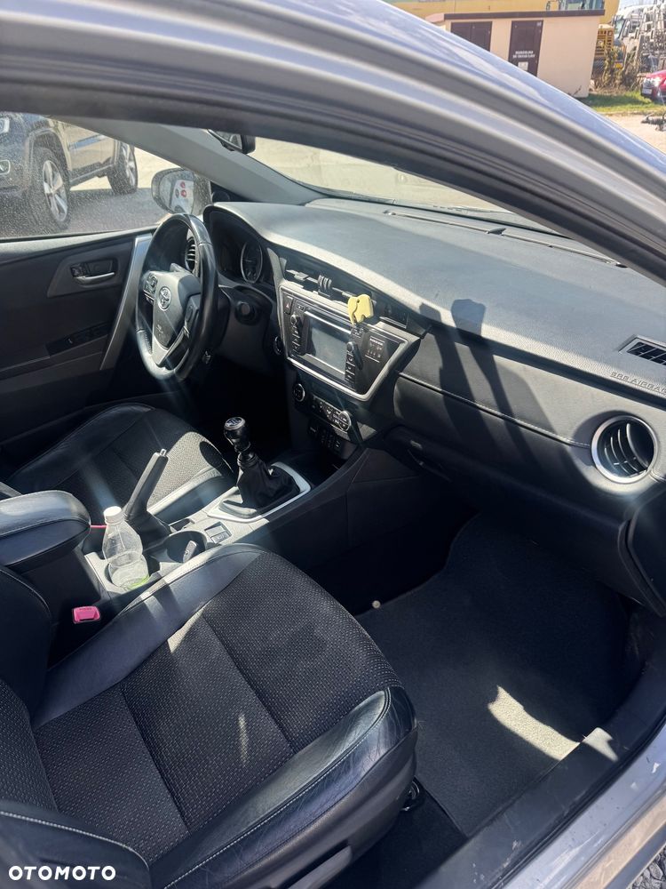 Toyota Auris - 6