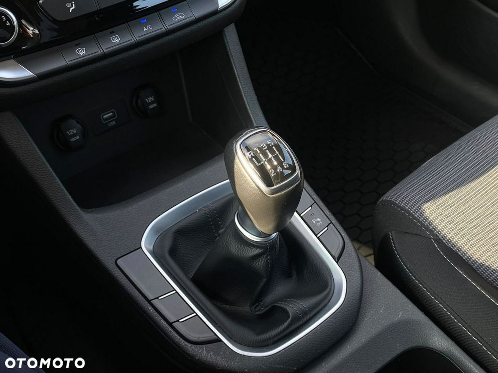 Hyundai i30 1.5 DPI Modern - 24