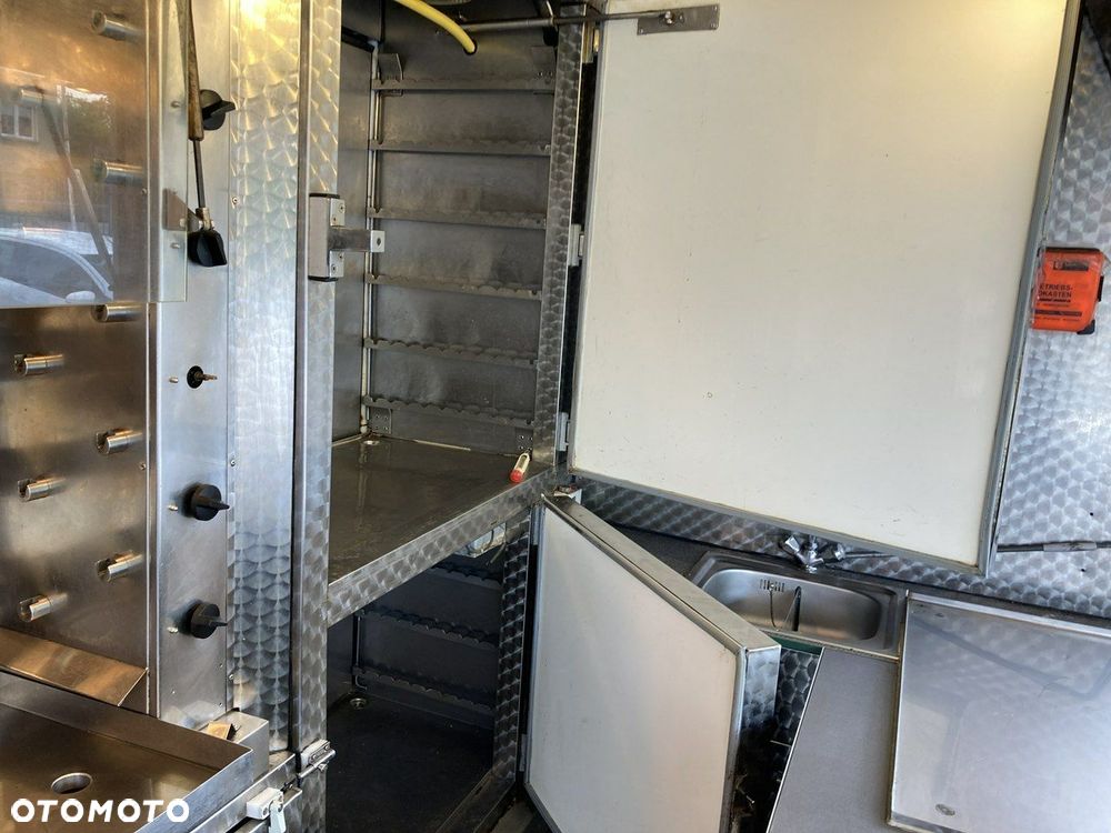 Mercedes-Benz Sprinter - 17