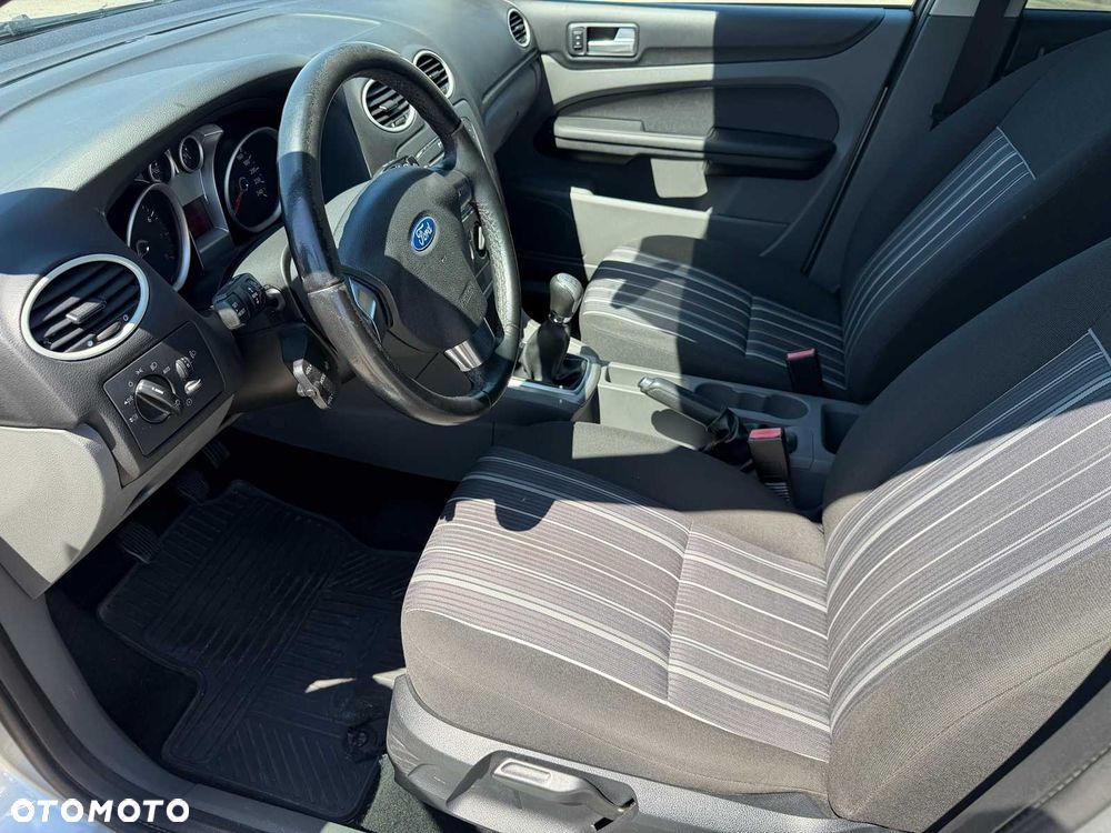 Ford Focus - 7