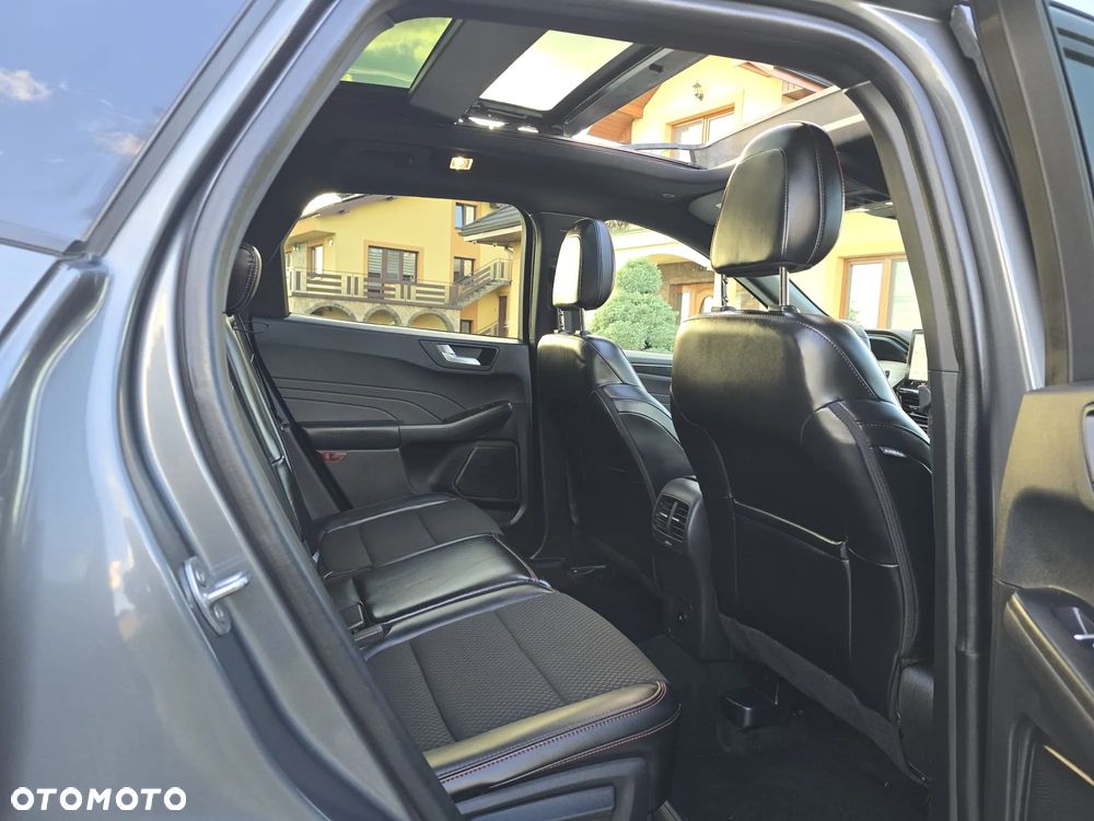 Ford Kuga - 25