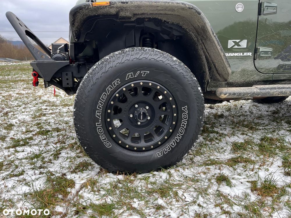 Jeep Wrangler - 13