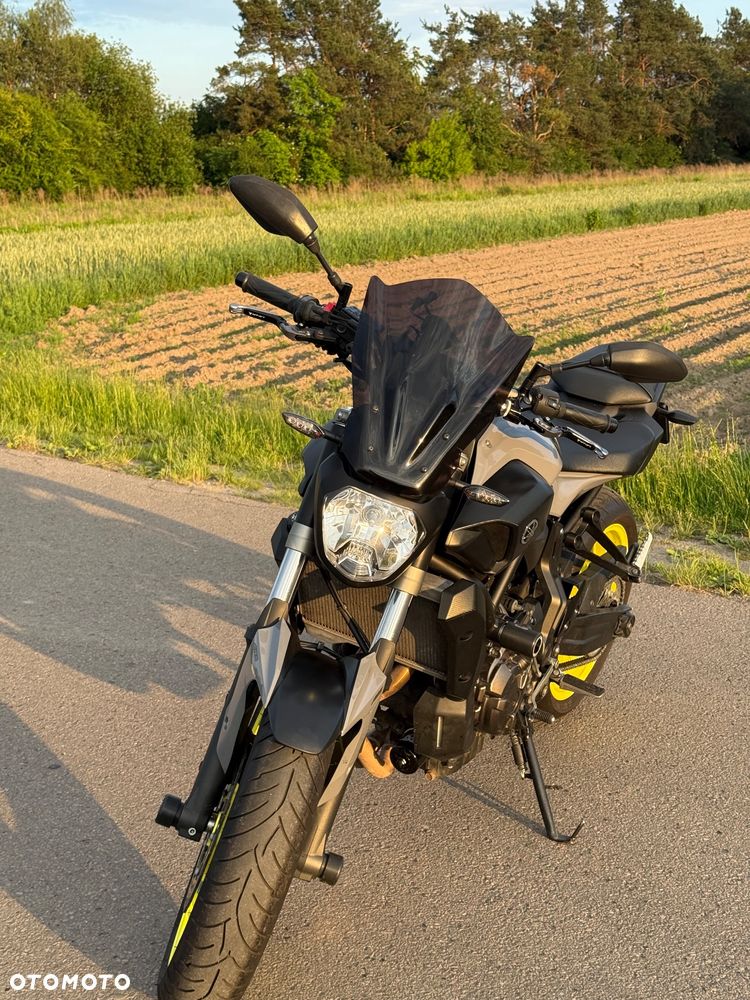 Yamaha MT - 2