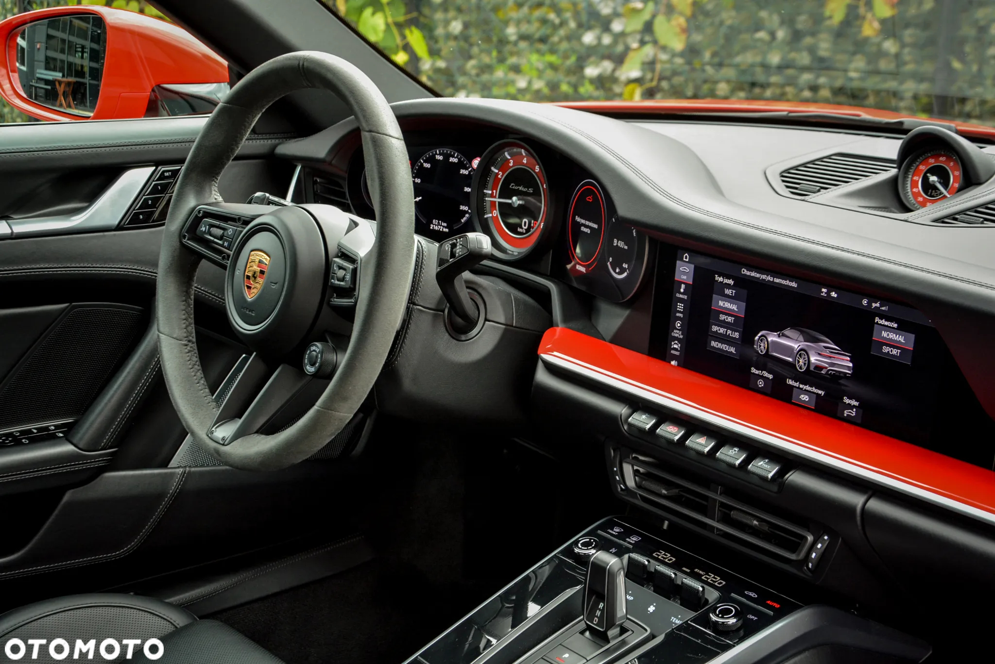 Porsche 911 Carrera Turbo S Cabrio - 30