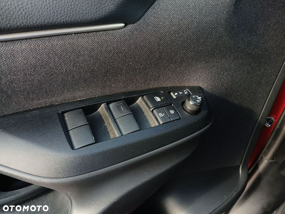 Toyota Yaris - 22