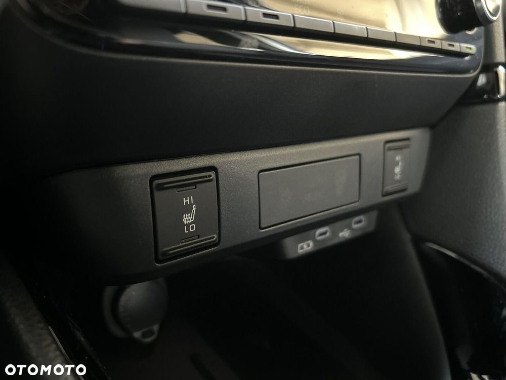 Toyota Yaris Hybrid 1.5 Executive - 31