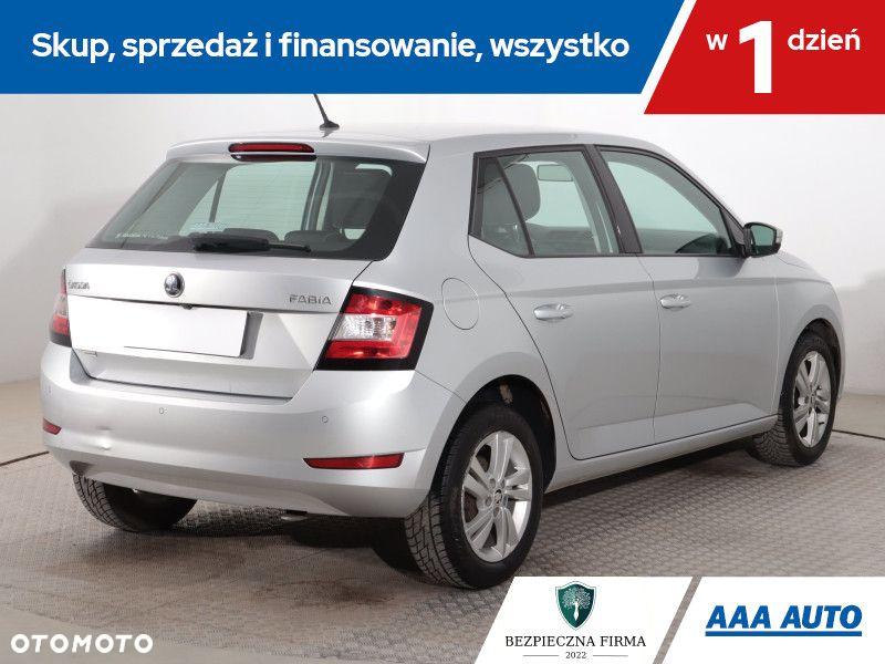 Skoda Fabia - 6