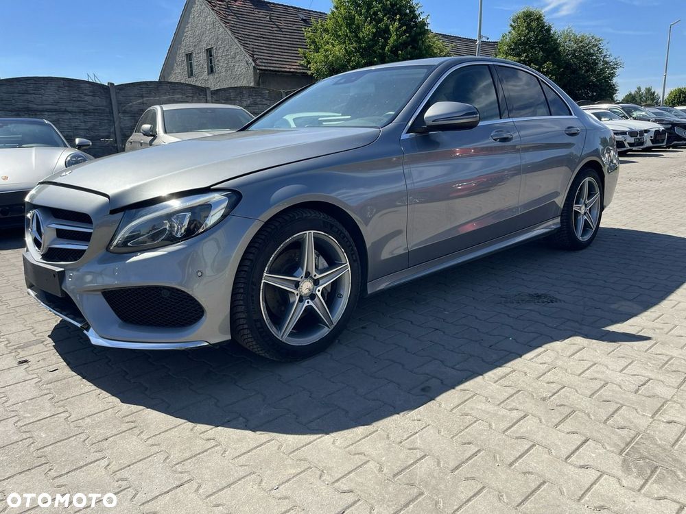 Mercedes-Benz Klasa C 220 d 4Matic 9G-TRONIC AMG Line - 2