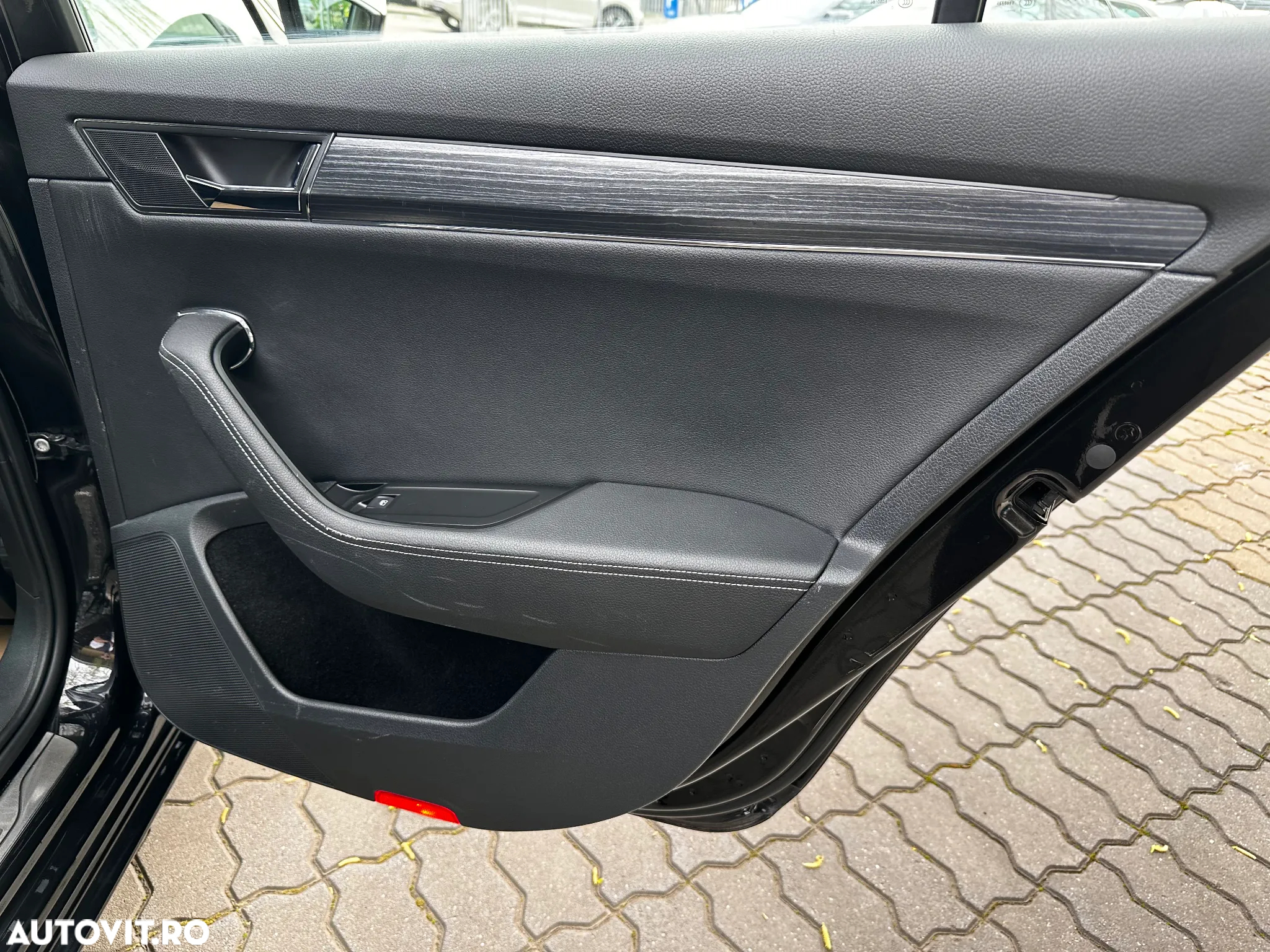 Skoda Superb Combi 1.5 TSI ACT DSG Style - 37