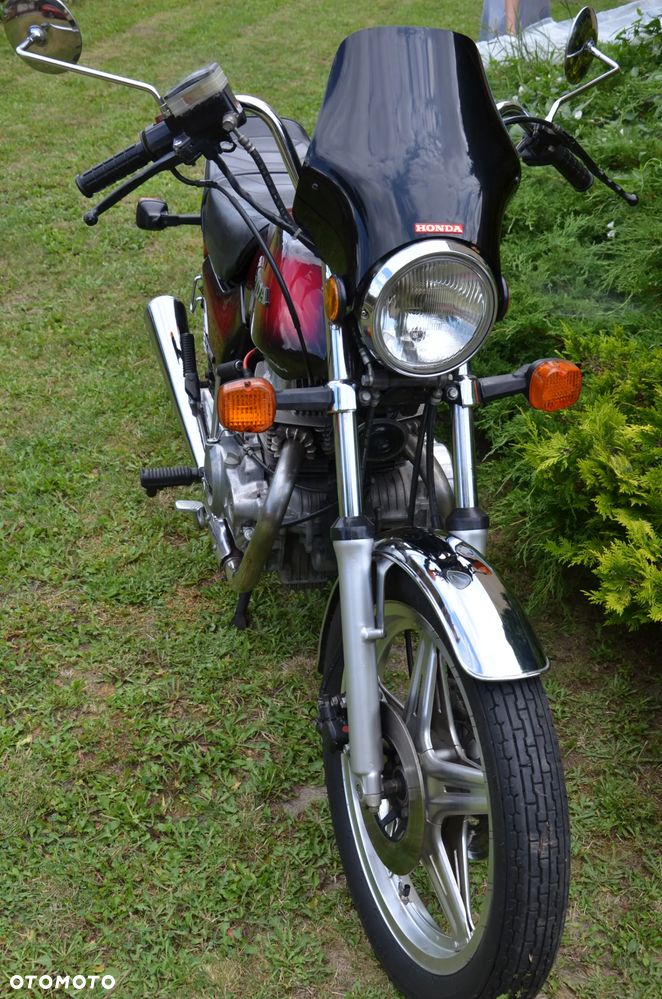 Honda CB - 8
